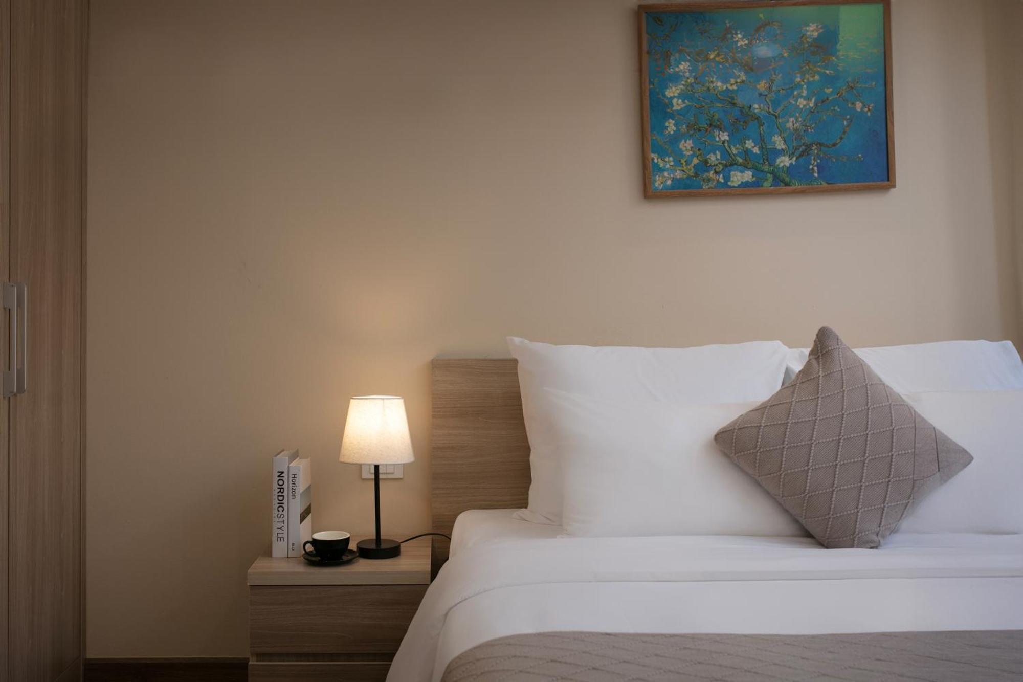Hb Serviced Apartment - Lac Long Quan Hanoi Exterior photo