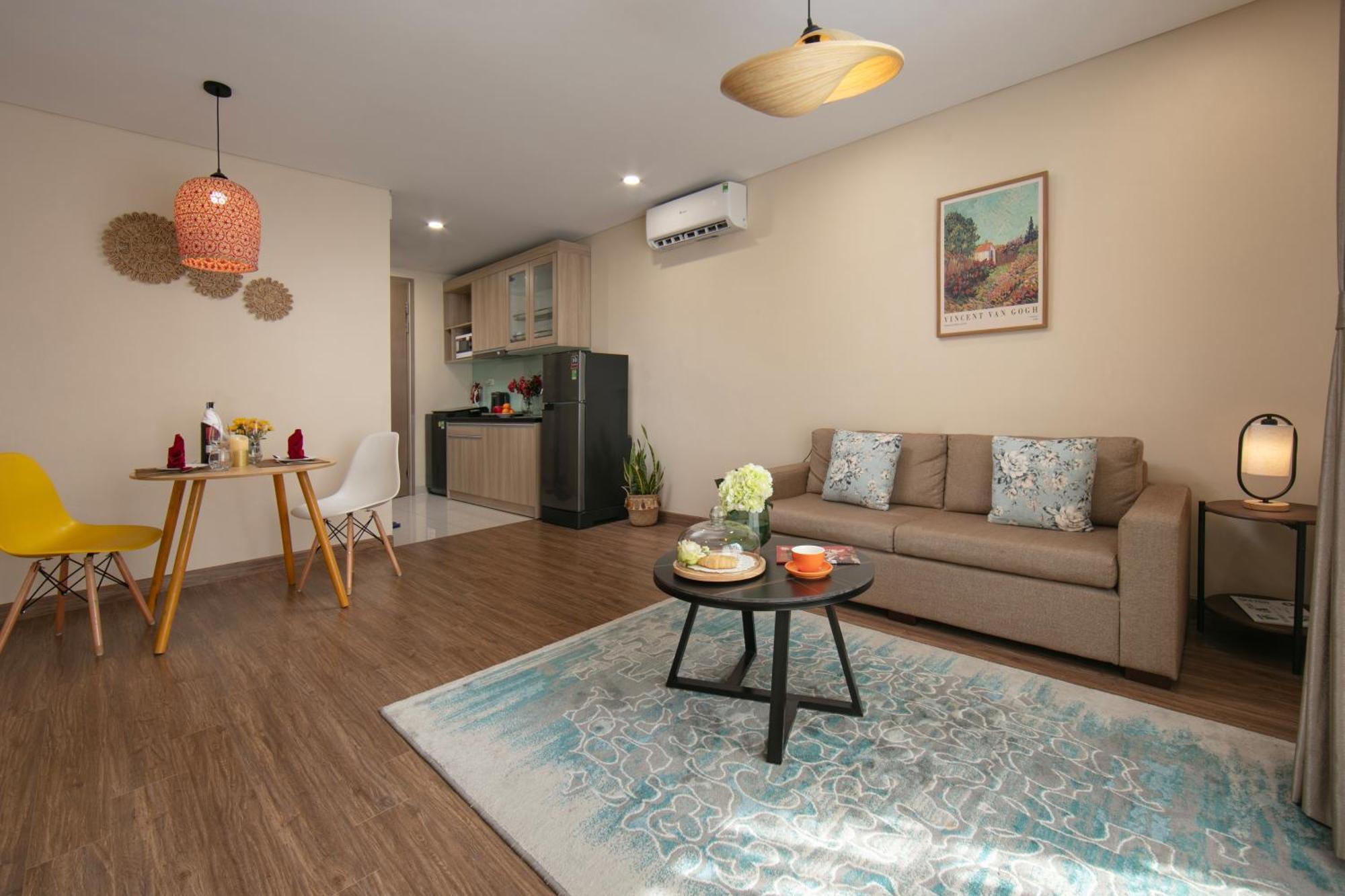 Hb Serviced Apartment - Lac Long Quan Hanoi Exterior photo